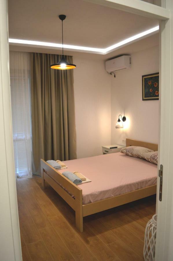 Apartment Folic Sutomore Exterior photo