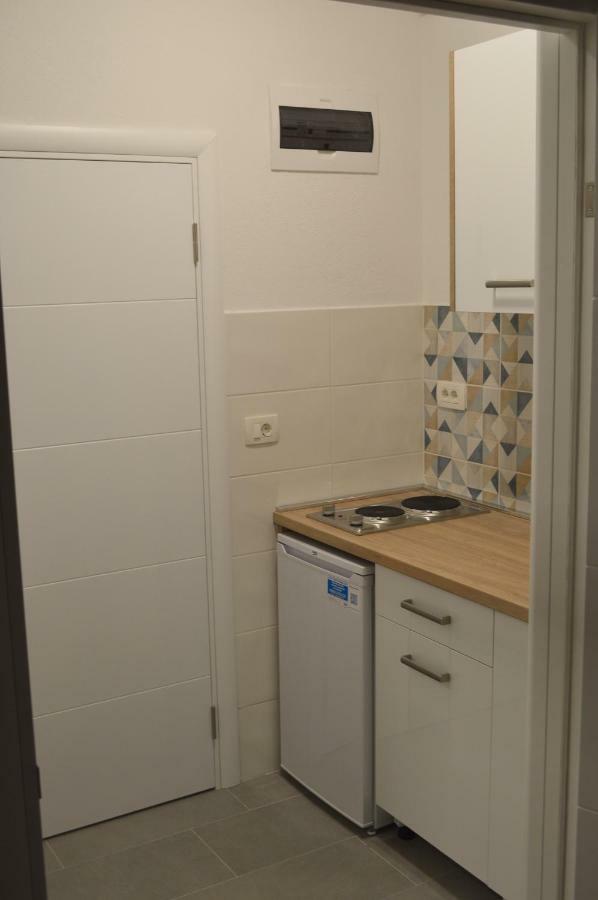 Apartment Folic Sutomore Exterior photo
